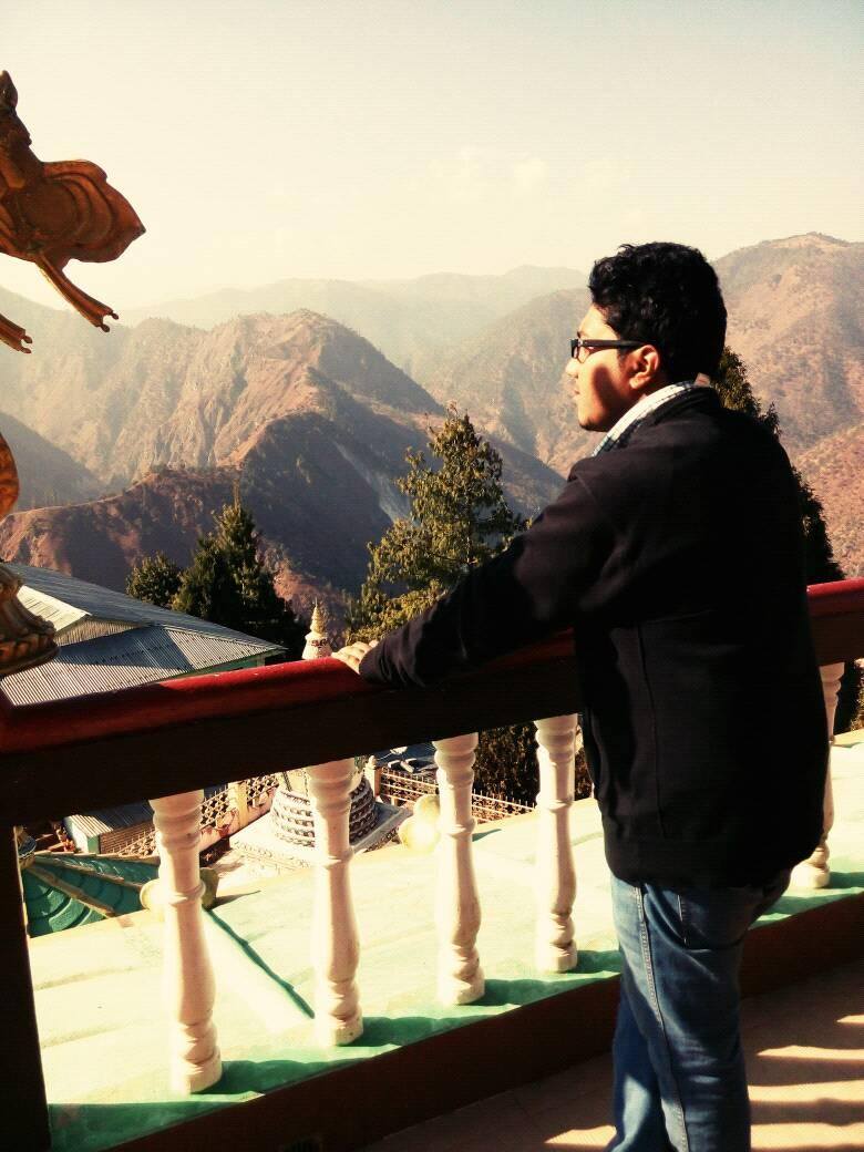 Navigation bar avatar